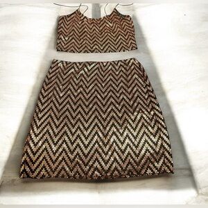 Stylish Black and Gold Chevron Crop Top